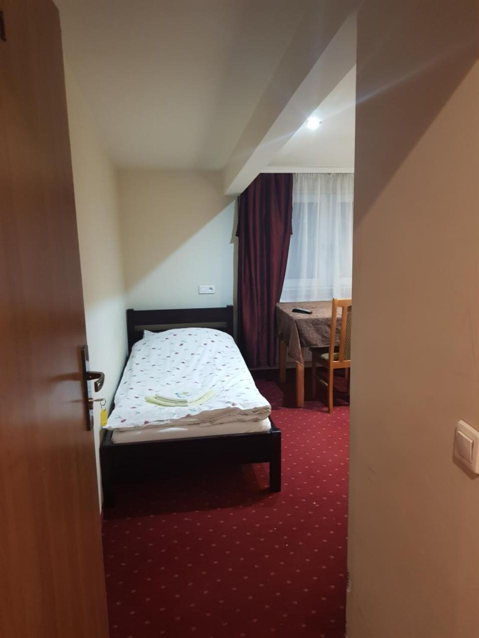 Kamionki Bed & Breakfast Sosnowiec Room photo
